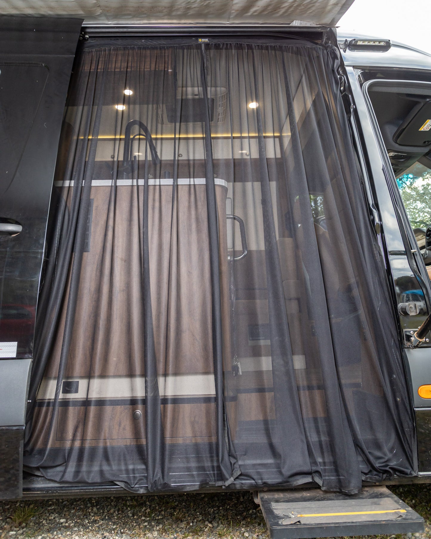Mercedes-Benz Sprinter 2013-2025 - Tela Mosquiteira para Porta Lateral