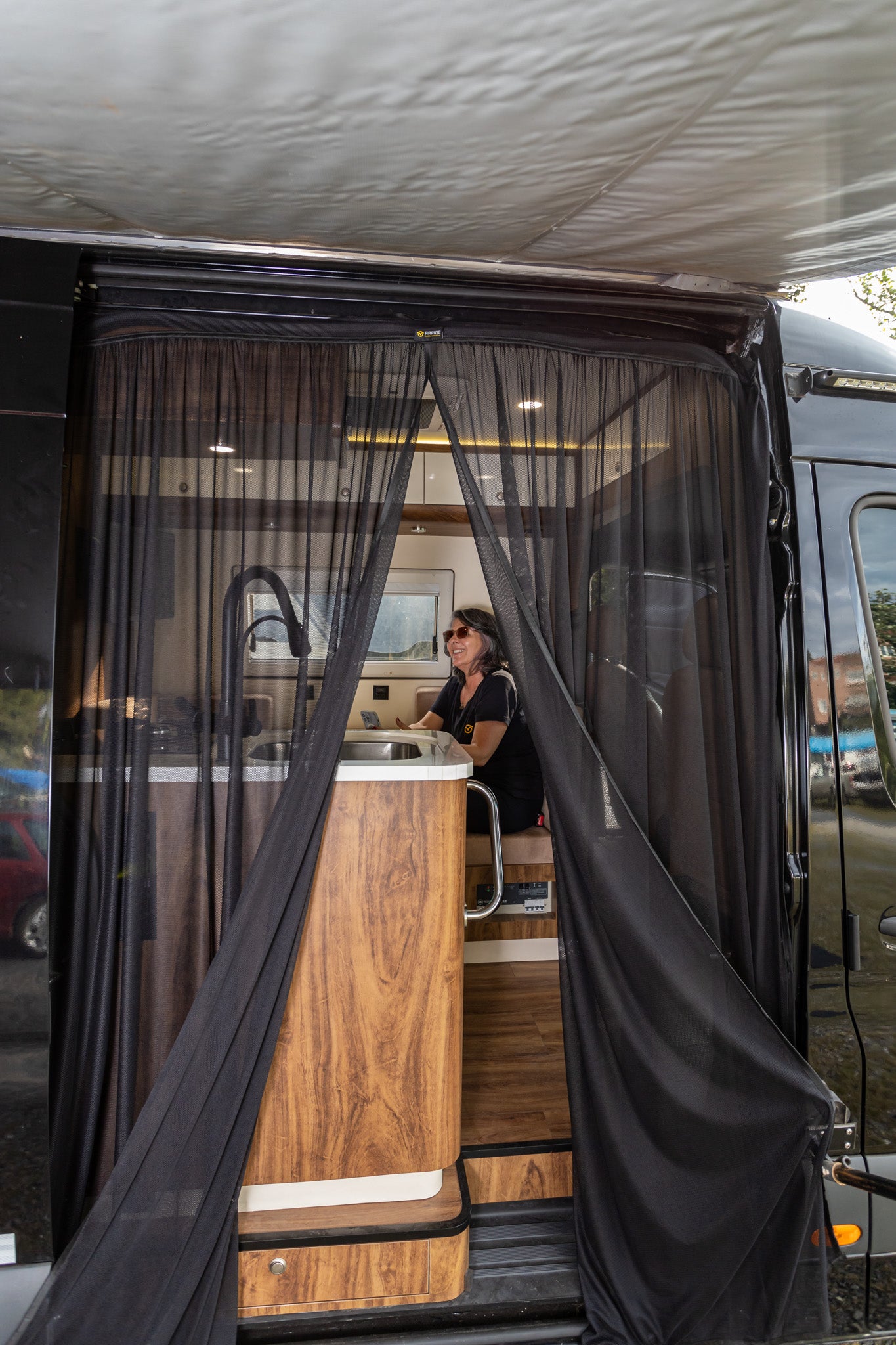 Mercedes-Benz Sprinter 2013-2025 - Tela Mosquiteira para Porta Lateral