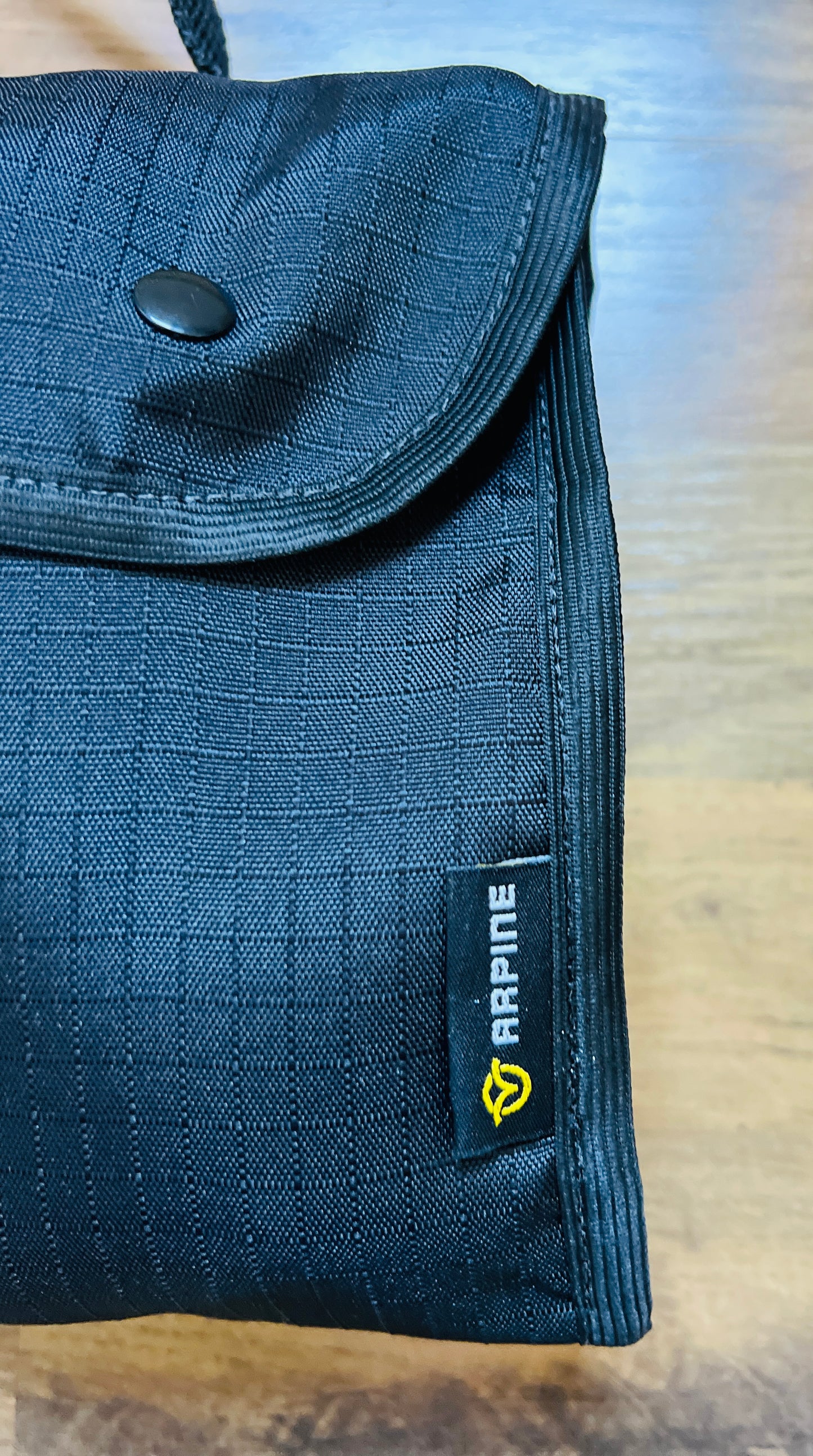 ✔ Feita com Nylon Ripstop - material 100% Poliéster que não rasga.